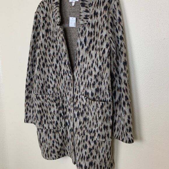 Maurices Womens M NEW Faux Fur Coat Jacket Blazer Animal Print Mobwife Old Money - Picture 4 of 15